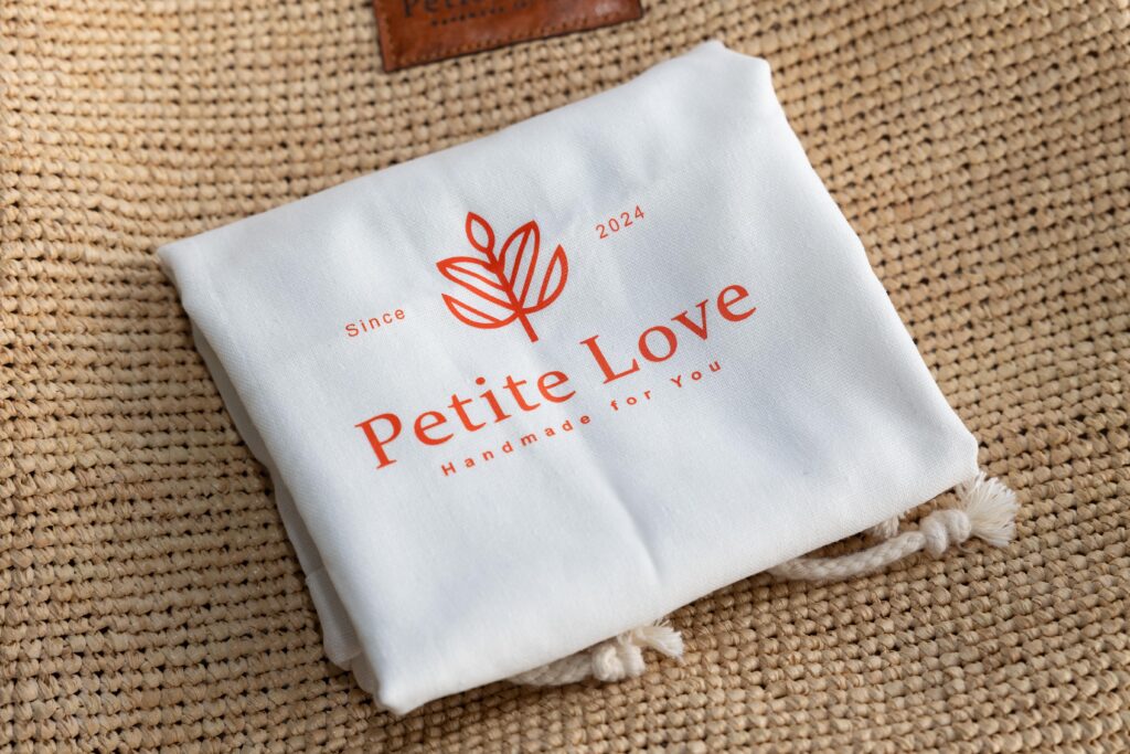 Petite Love-22